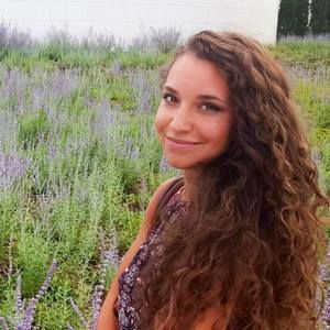 Meet your Posher, Olivia